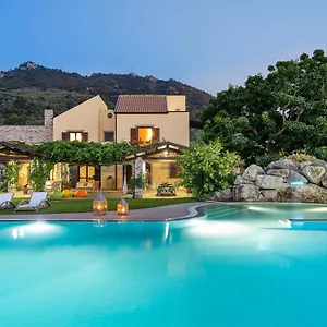 Bed & Breakfast Cocciu D'amuri Italia