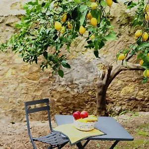  Bed & Breakfast Profumo Di Calicanto Italia
